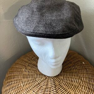 Country Gentleman British Newsboy Cap Hat Gray Brown Medium Wool Blend